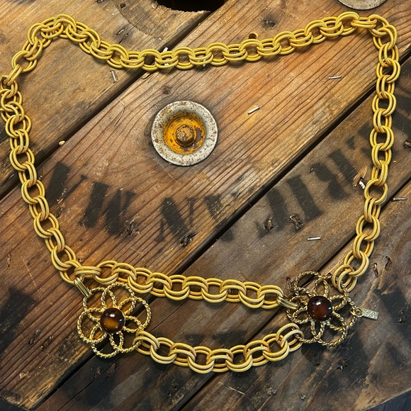 Yves Saint Laurent Gold Chain Belt with Floral Accents - Picture 1 of 6